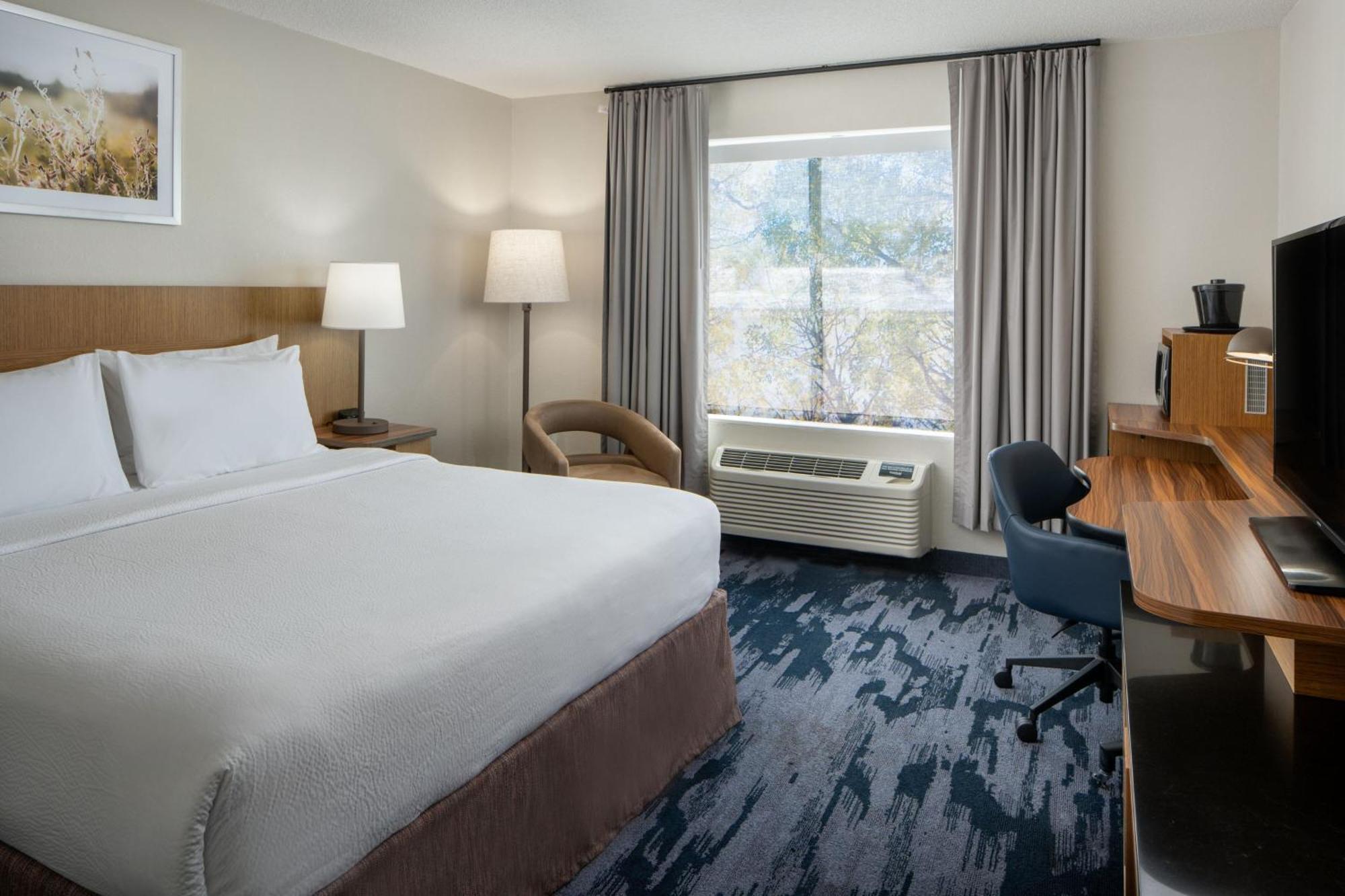Fairfield Inn & Suites By Marriott Fort Myers Cape Coral Cypress Lake Kültér fotó