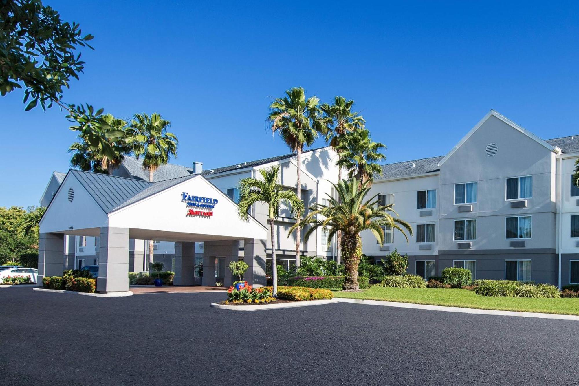 Fairfield Inn & Suites By Marriott Fort Myers Cape Coral Cypress Lake Kültér fotó